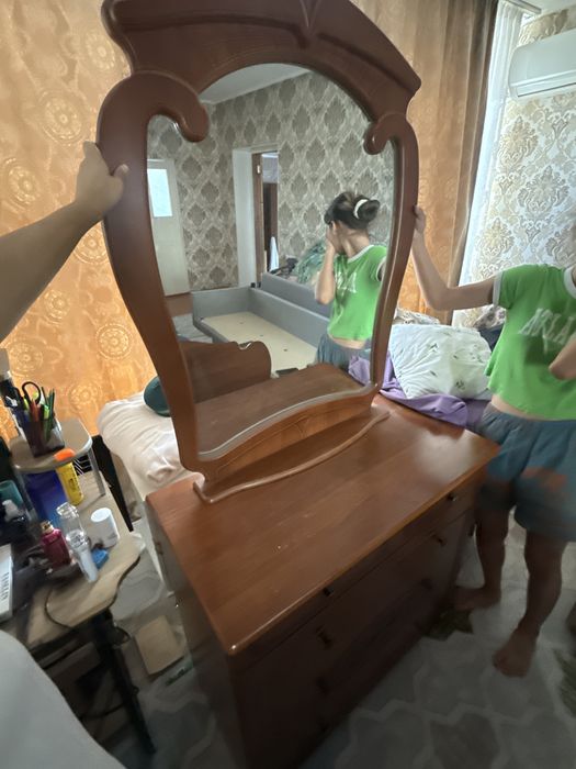 Спальный гарнитур