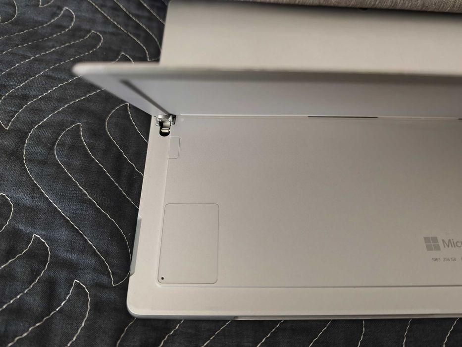 Laptop/tableta Microsoft Surface Pro 7+ i5