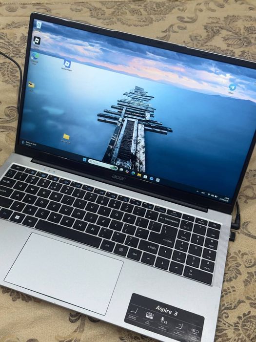 Ноутбук ACER почти новый