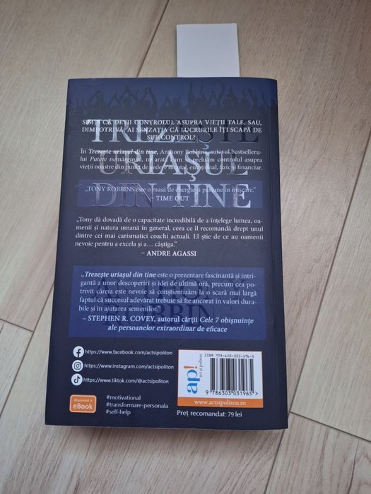 Carte "Trezeste uriasul din tine" Anthony Robbins