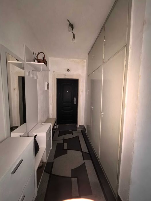 Продава се Двустаен апартамент в Ямбол, Център - 65 кв.м за 1416 €/кв.м - Снимка #2