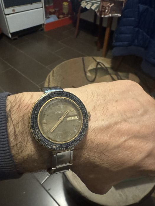 Ceas mecanic raketa world