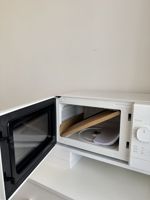 Продам Новую микроволновку