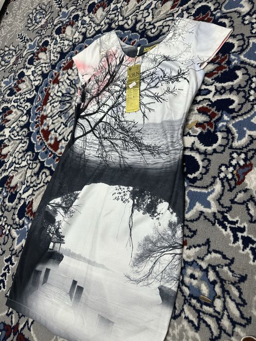 новое платье с бирками