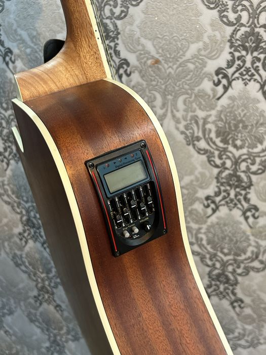 Продам гитару gmusic