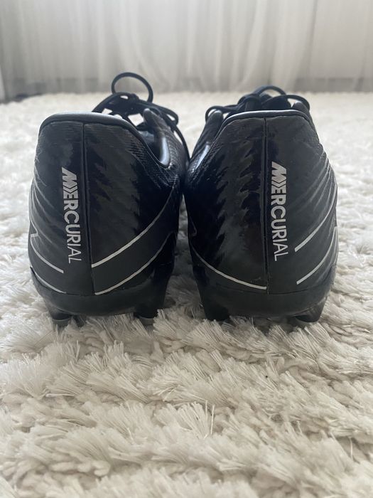 Ghete de fotbal Nike Mercurial