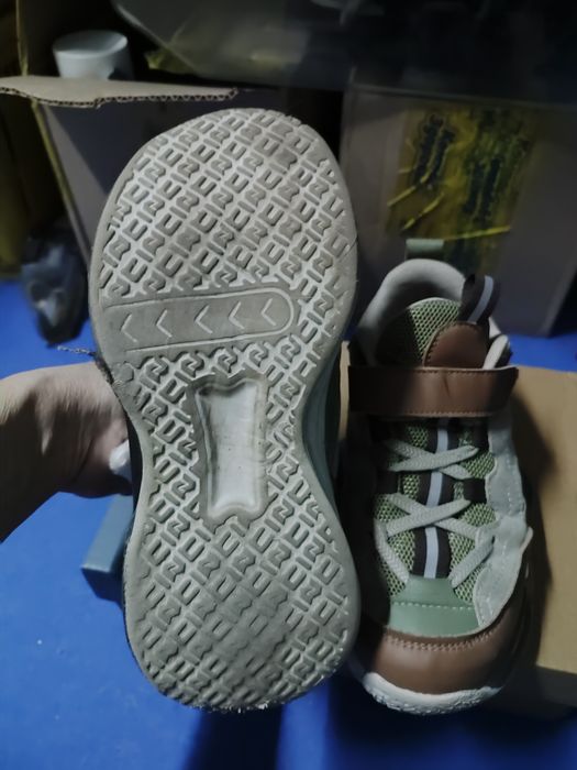 Кроссовки детские мужские