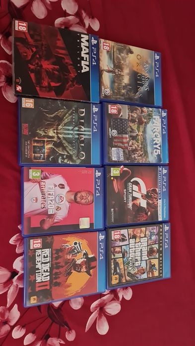 Vând jocuri PS4 ..