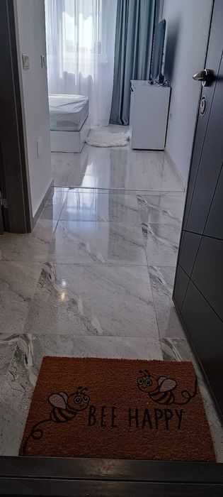 Închiriez garsonieră