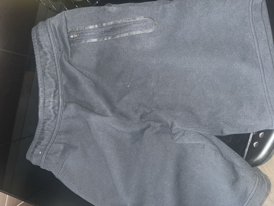 Pantaloni scurti Nike tech
