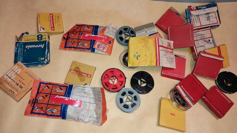 30 role cu pelicula pt. aparat proiectie atentie 7.5 cm diametrul la rola