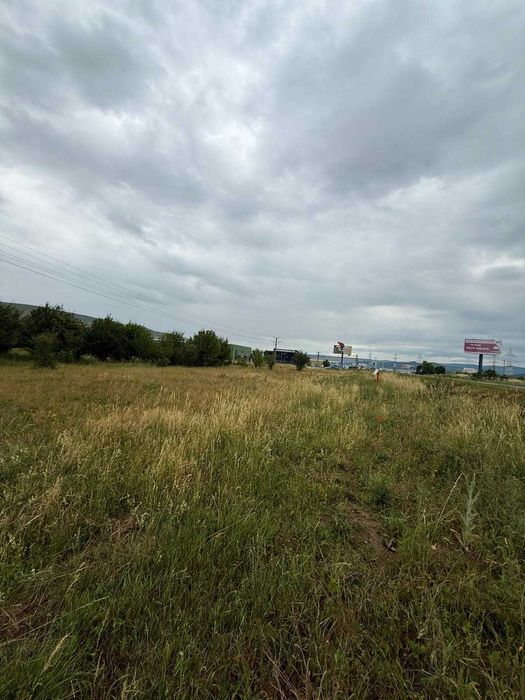Societate comerciala vinde teren intravilan, Floresti, Luna de Sus, 13.783 mp, fara intermediari