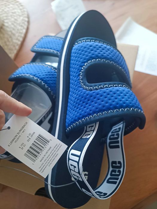 Оригинални дамски сандали UGG