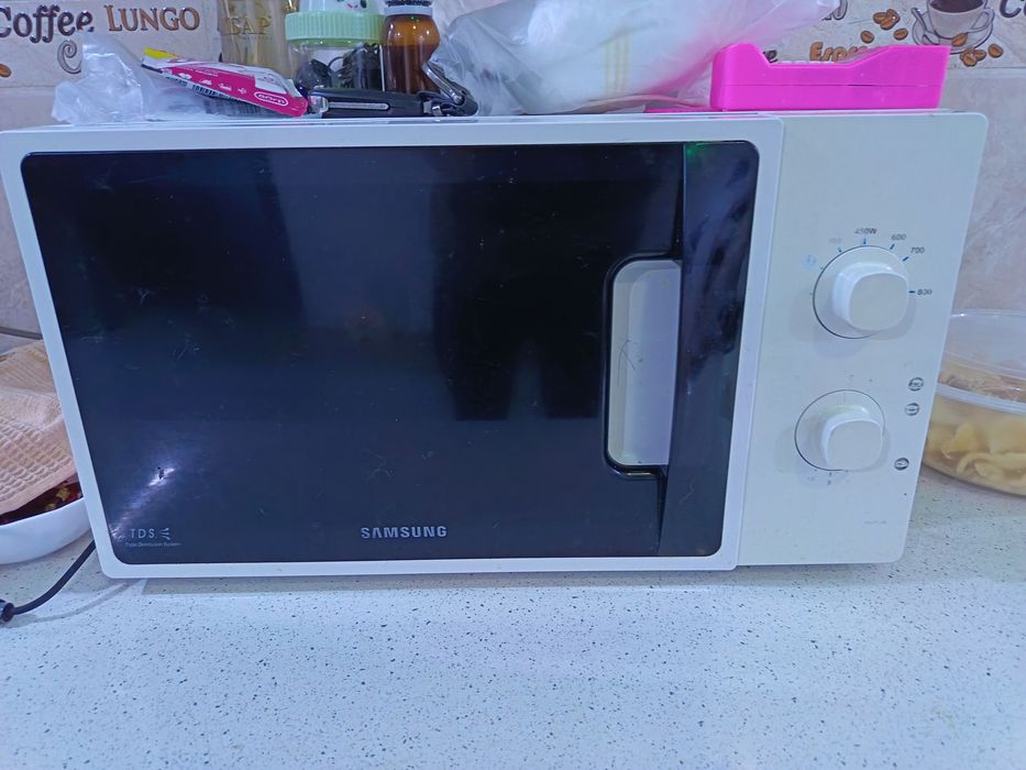Продам микроволновку samsung