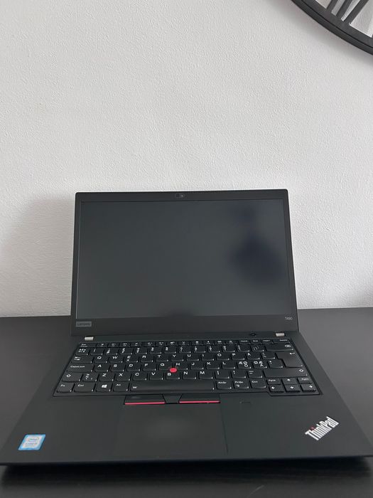 Lenovo Thinkpad T490 i5, 16GB RAM, 512 SSD