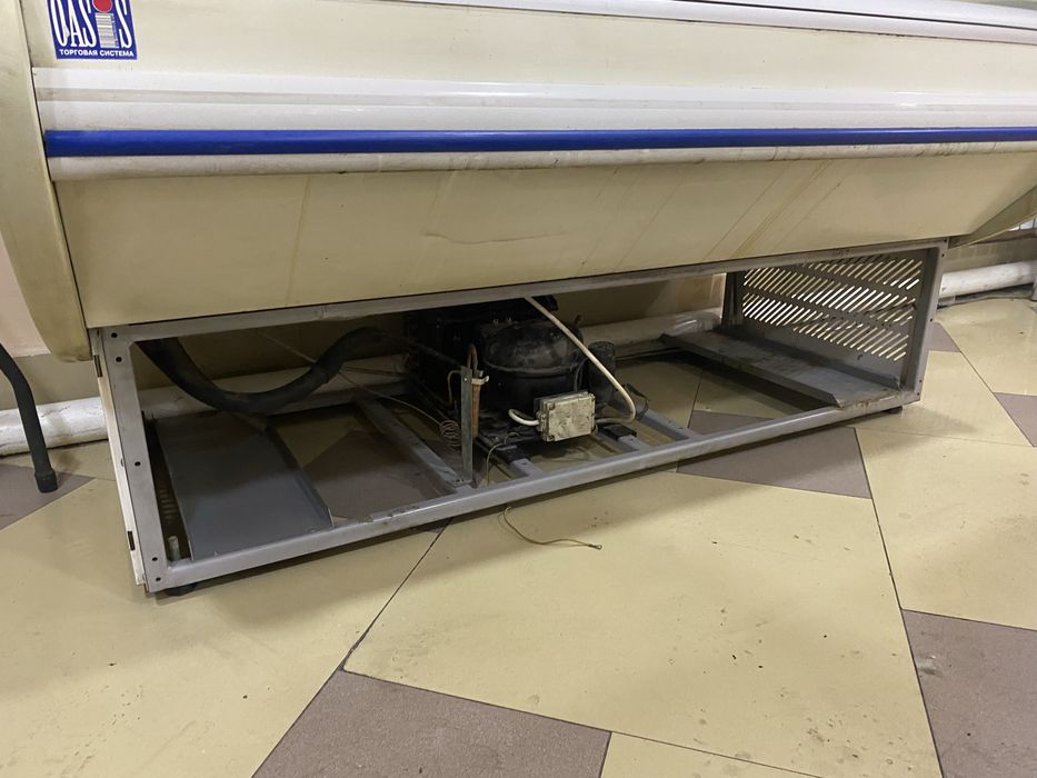 Ветринный холодильник