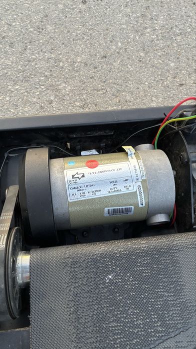 Бягаща пътека DOMYOS T540