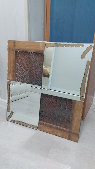 Зеркало красивое