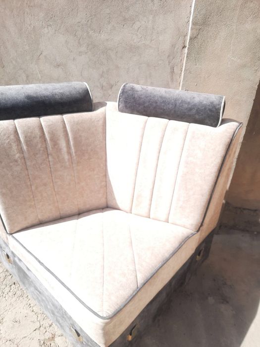 Ugolok divan holati yaxshi tel qlila