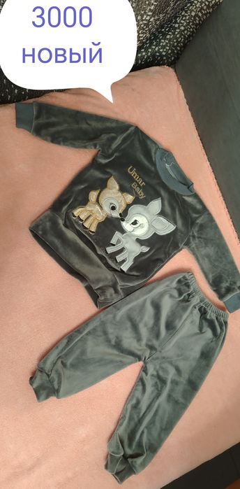 Продам в отличном состоянии костюмчик детский