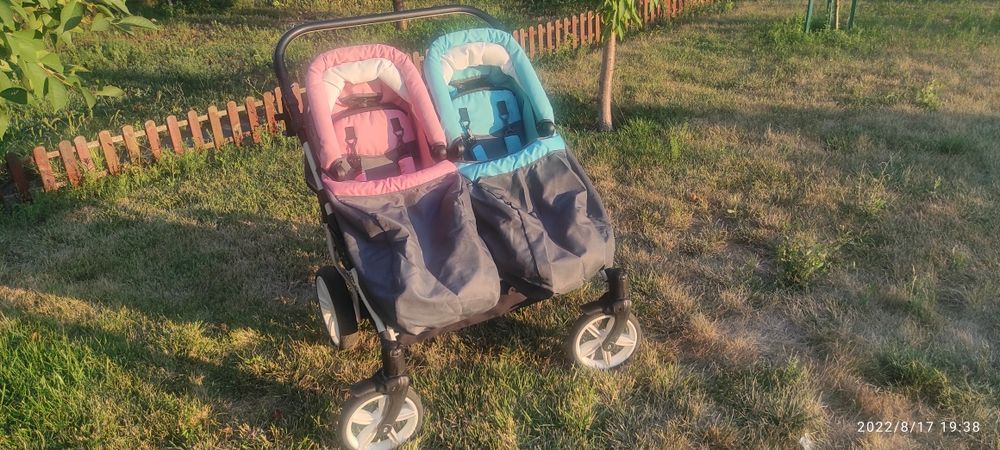 Количка за Близнаци- Комбинирана