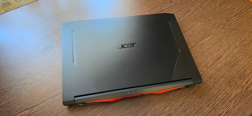 Laptop Gaming 15.6" ACER Nitro 5 AN515-44-ROXU în condiție bună