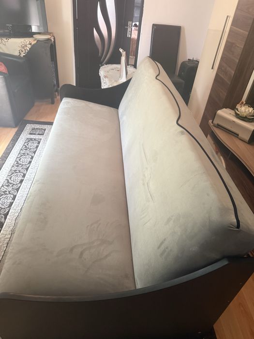 Vand Canapea Extensibila / Noua