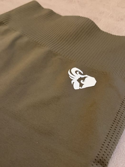 Дамски спортен екип/клин/бюстие/блуза за фитнес, йога и всякакъв спорт