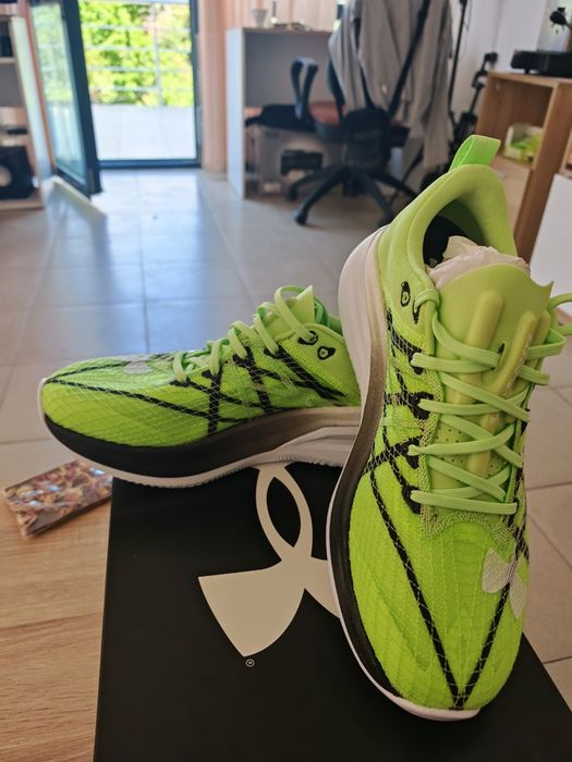 Under armour velociti Pro