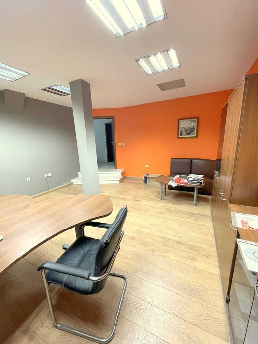 Продава се Офис в Варна, Спортна зала - 83 кв.м за 1627 €/кв.м - Снимка #1