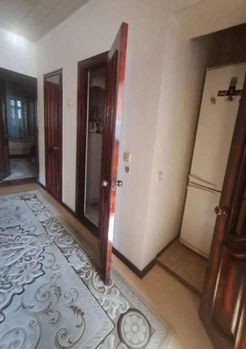 Продается Чиланзар -23 квартал 2в3-х комнатная квартира. Ор-р Теген.