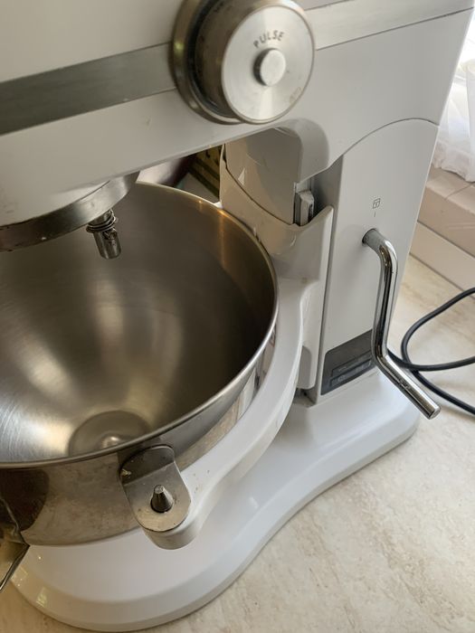 Robot de bucatarie/Aparat mixaj Electrolux Assistent Pro Defect