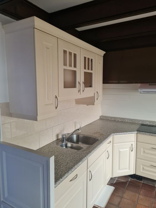 Mobilă de bucătărie