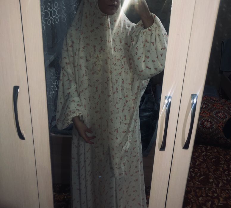 Продам платье+платок 140*140