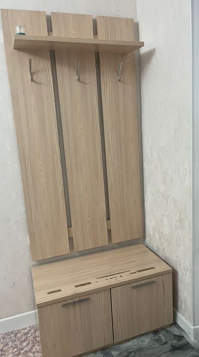 Продам гарнитур для прихожей