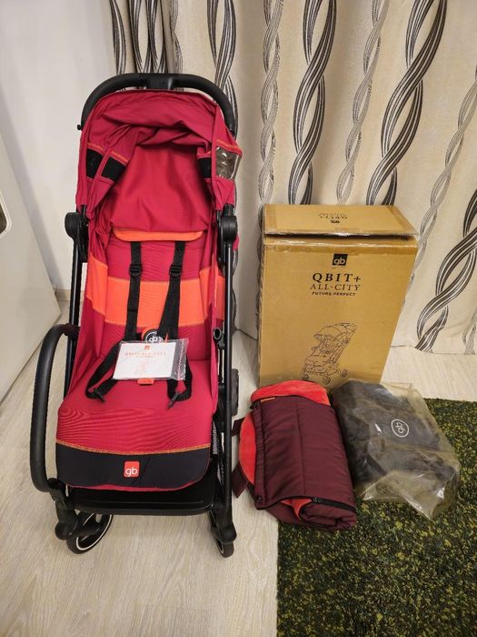 Carucior GB QBit+ RoseRed cu sac iarna si husa ploaie