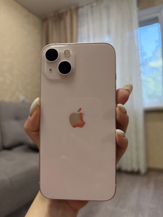 Продам айфон 13