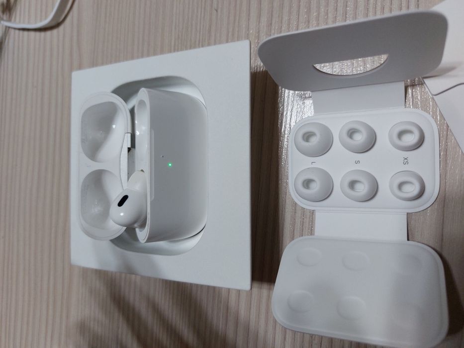 Продам наушник airpods pro 2