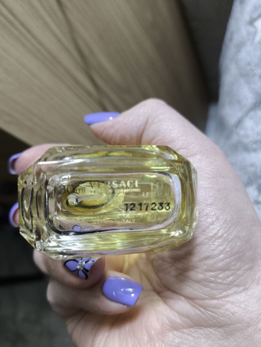 Продам духи Версачи yellow оригинал