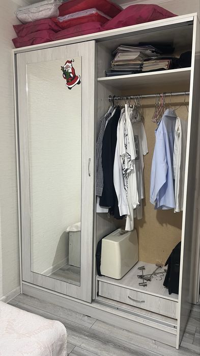 Продам шкаф купе