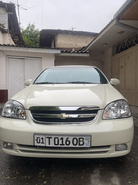 Lasetti Srochni sotiladi