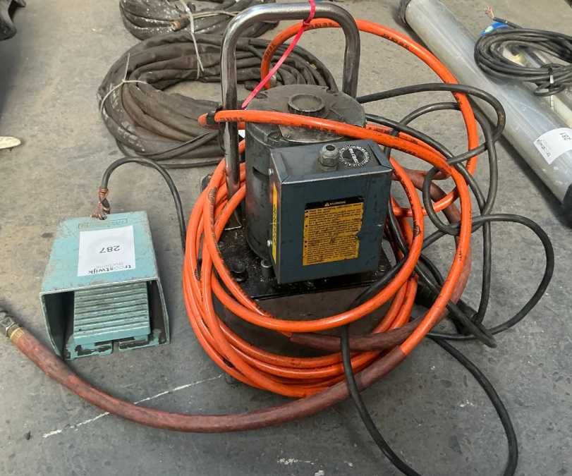 Instalatie hidraulica VREMAC 380v manuala si cilindru hidraulic