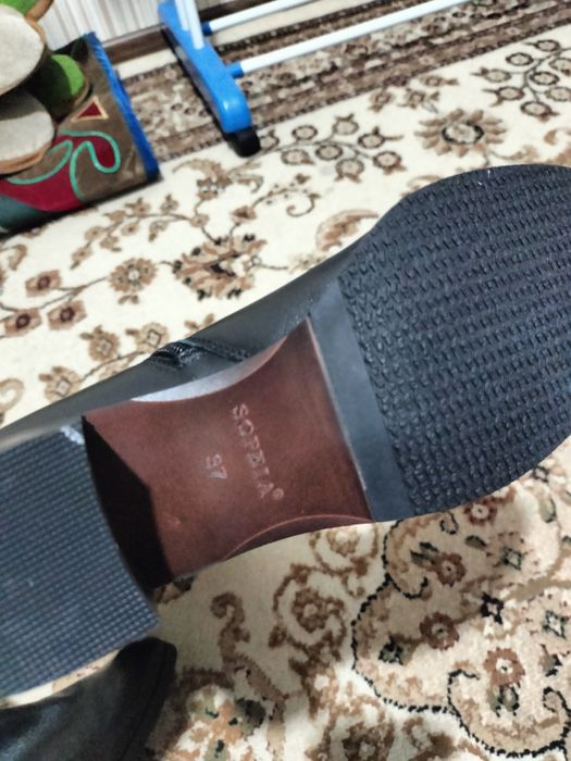 Продам кожаные сапоги евро