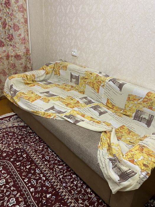 Продам диван и ковер и стол