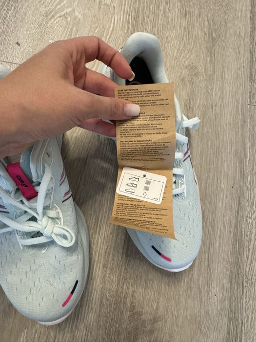 Adidas Asics dama, 39, noi