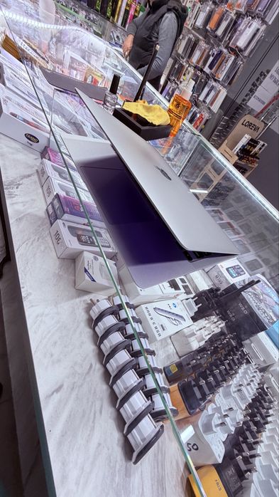 MacBook Air M1 16/2T