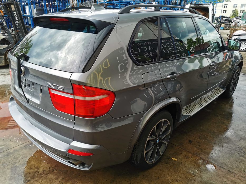 Dezmembrez bmw x5 e70 non-facelift 3,0d/bara fa x5/capota x5/far x5/