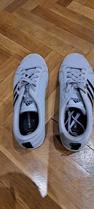 Маратонки Adidas