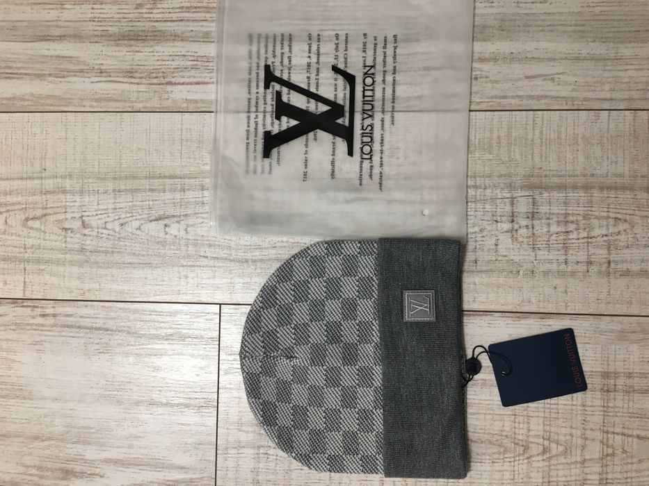 Caciula Louis Vuitton