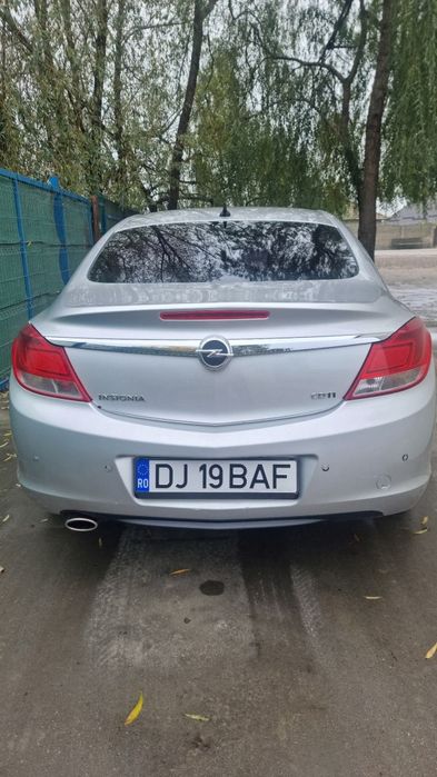 Vând sau schimb Opel Insignia